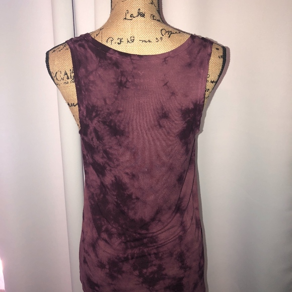AEO Top - Picture 2 of 4